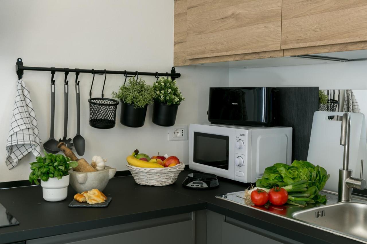 Happy Family Apartments San Pietro Genova Esterno foto
